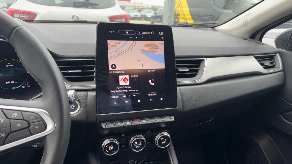 E-TECH plug-in hybrid 160 Intens | Achteruitrijcamera | Navigatie |