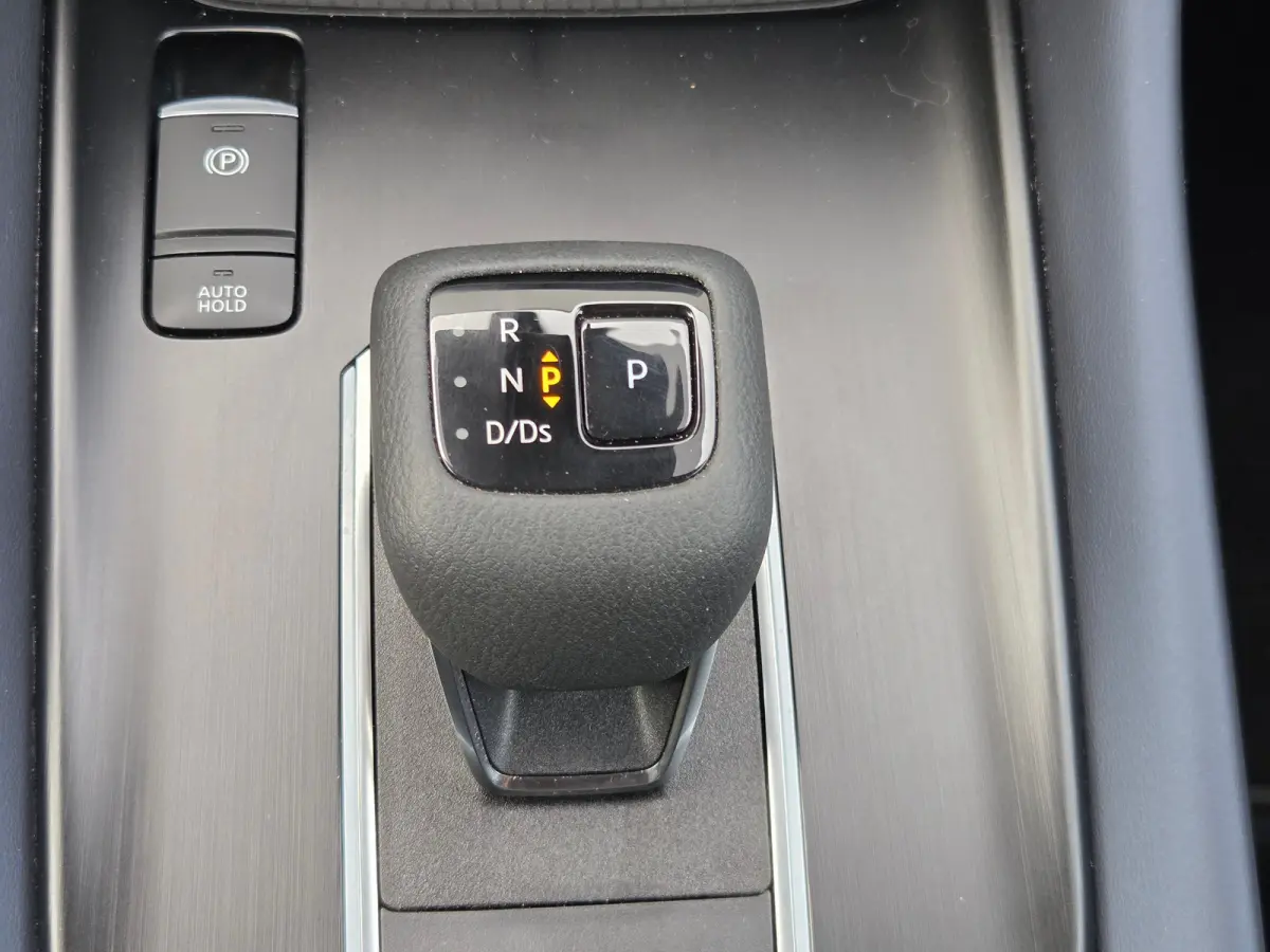 1.3 MHEV Xtronic Tekna design-pack Apple Carplay/Android Auto / Panoramadak / Cruise control adaptief met Stop&Go / Keyles entry/start / Airco (automatisch) /