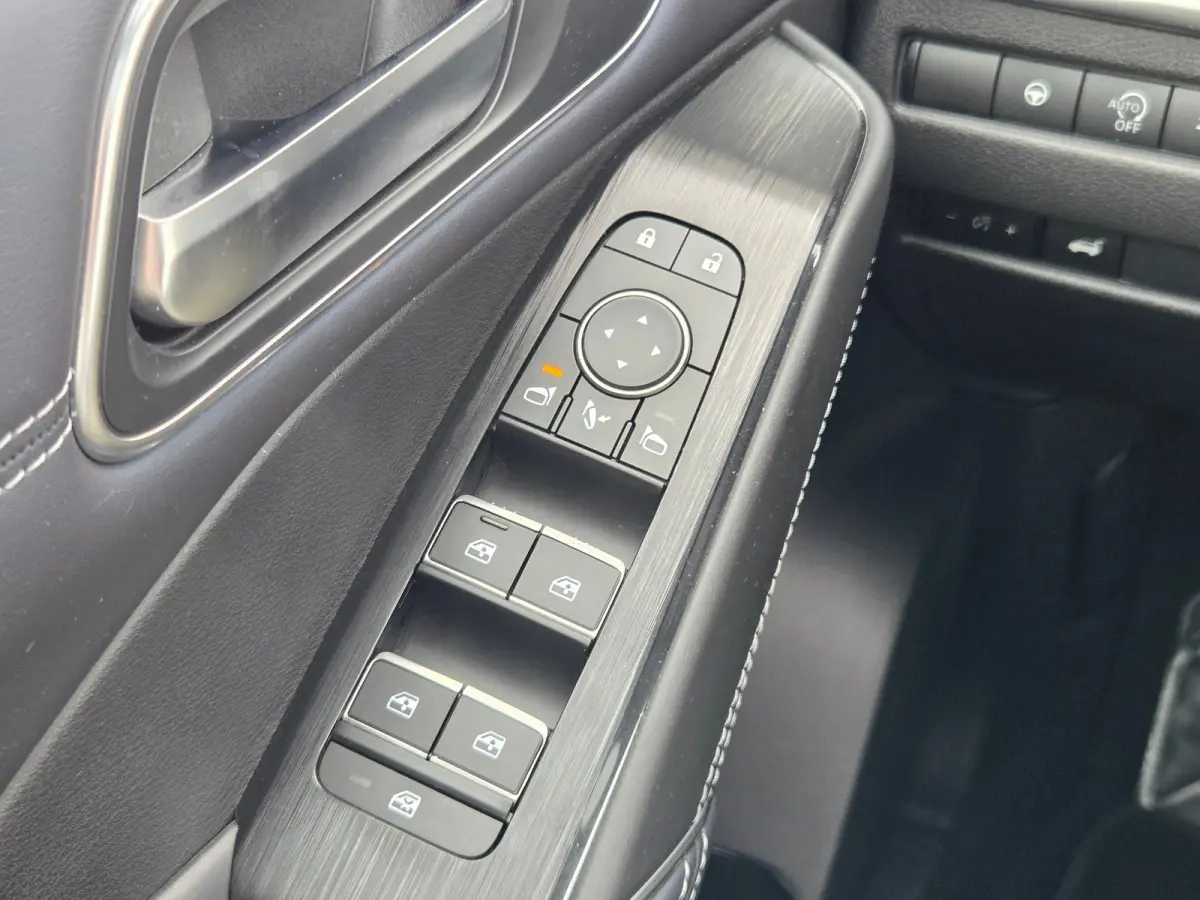 1.3 MHEV Xtronic Tekna design-pack Apple Carplay/Android Auto / Panoramadak / Cruise control adaptief met Stop&Go / Keyles entry/start / Airco (automatisch) /