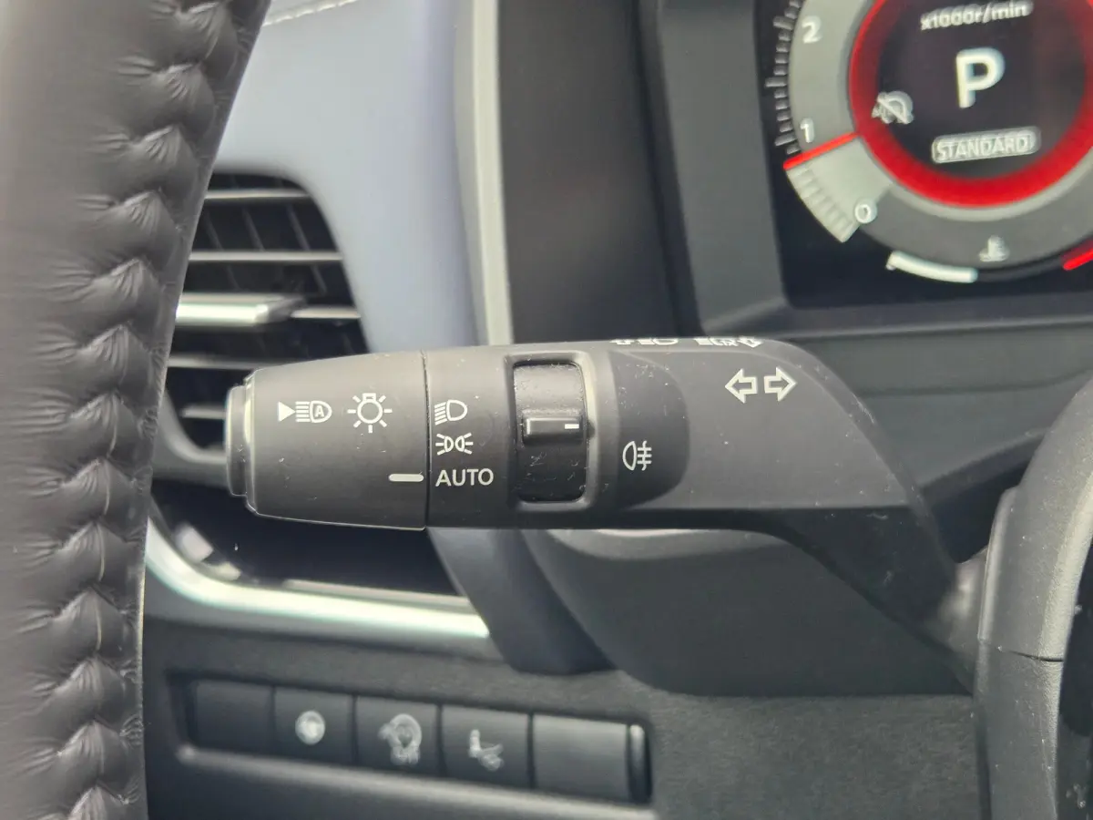 1.3 MHEV Xtronic Tekna design-pack Apple Carplay/Android Auto / Panoramadak / Cruise control adaptief met Stop&Go / Keyles entry/start / Airco (automatisch) /