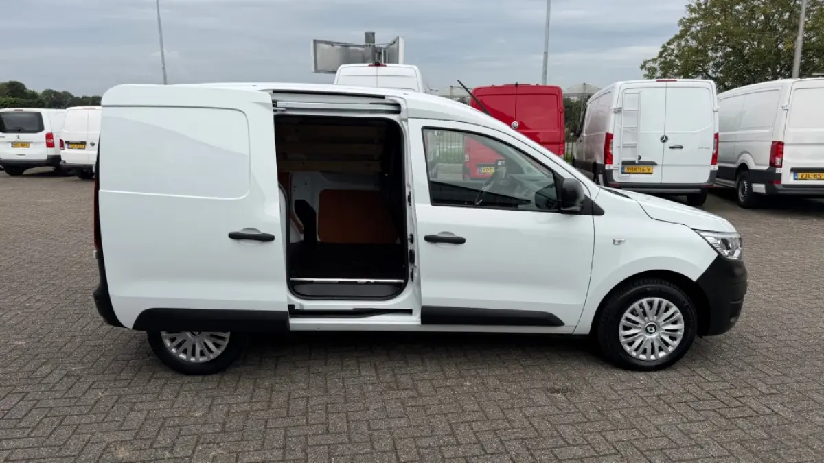 1.5 DCI 55KW 75PK EURO 6 NAVIGATIE/ AIRCO/ CRUISE CONTROL/ PARKEERSENSOREN/ 100% DEALERONDERHOUDEN