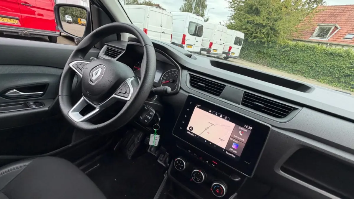 1.5 DCI 55KW 75PK EURO 6 NAVIGATIE/ AIRCO/ CRUISE CONTROL/ PARKEERSENSOREN/ 100% DEALERONDERHOUDEN