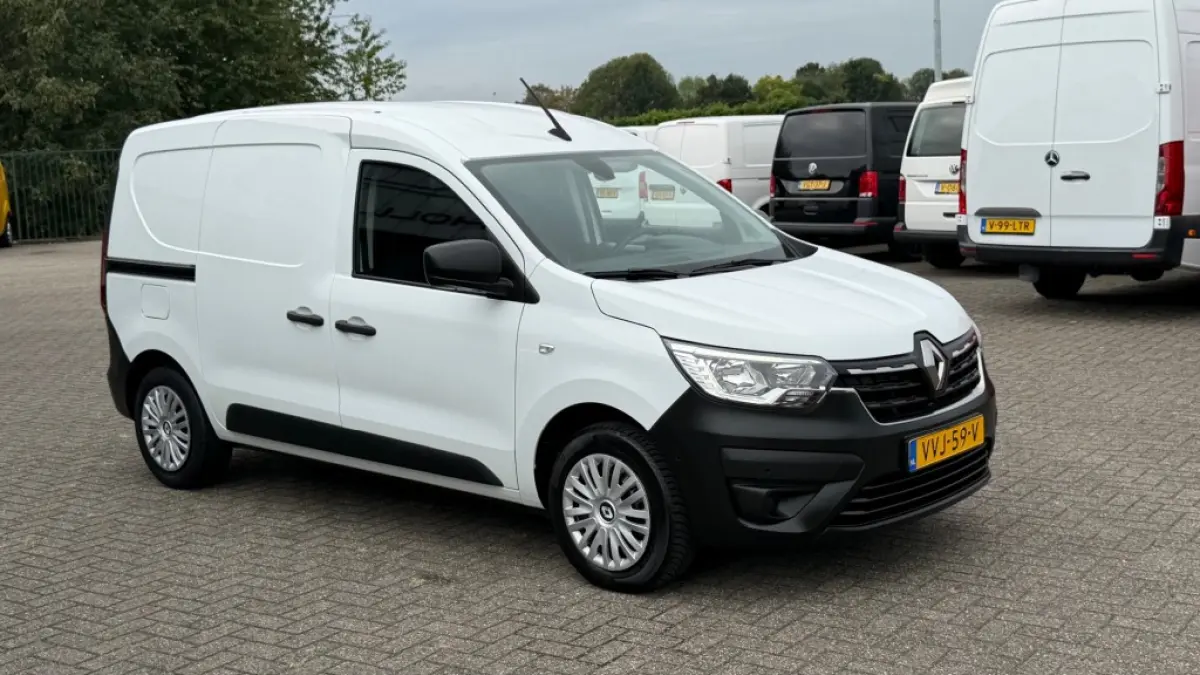 1.5 DCI 55KW 75PK EURO 6 NAVIGATIE/ AIRCO/ CRUISE CONTROL/ PARKEERSENSOREN/ 100% DEALERONDERHOUDEN