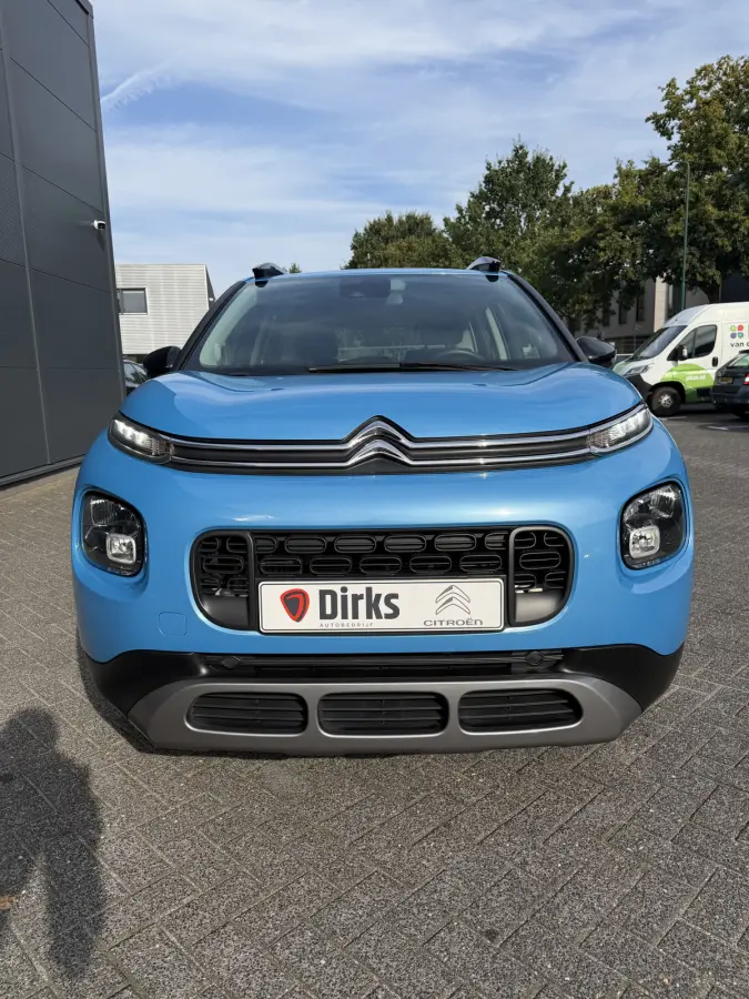 110pk Feel (Automatische Airco - Navigatie - Parkeersensoren - Apple Carplay - 16" Lichtmetalen velgen)