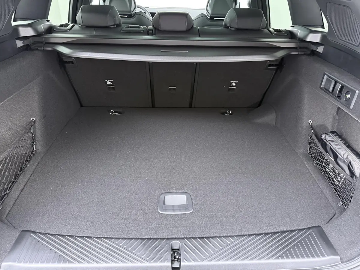 30e xDrive | M Sport Pro | Premium Pack |