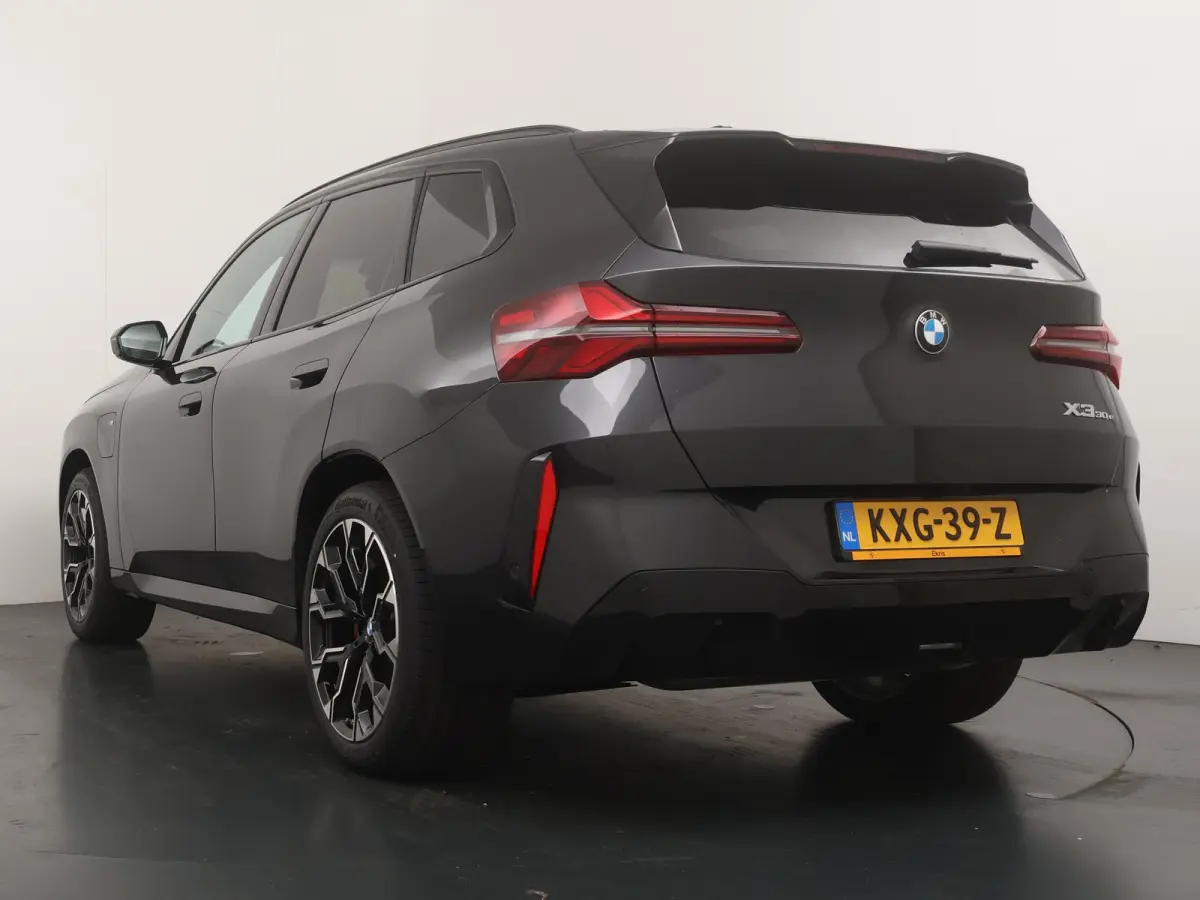 30e xDrive | M Sport Pro | Premium Pack |