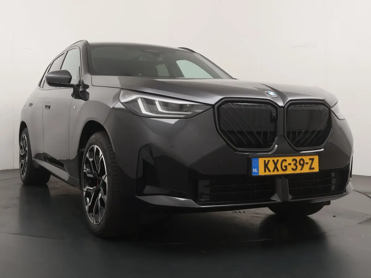 30e xDrive | M Sport Pro | Premium Pack |