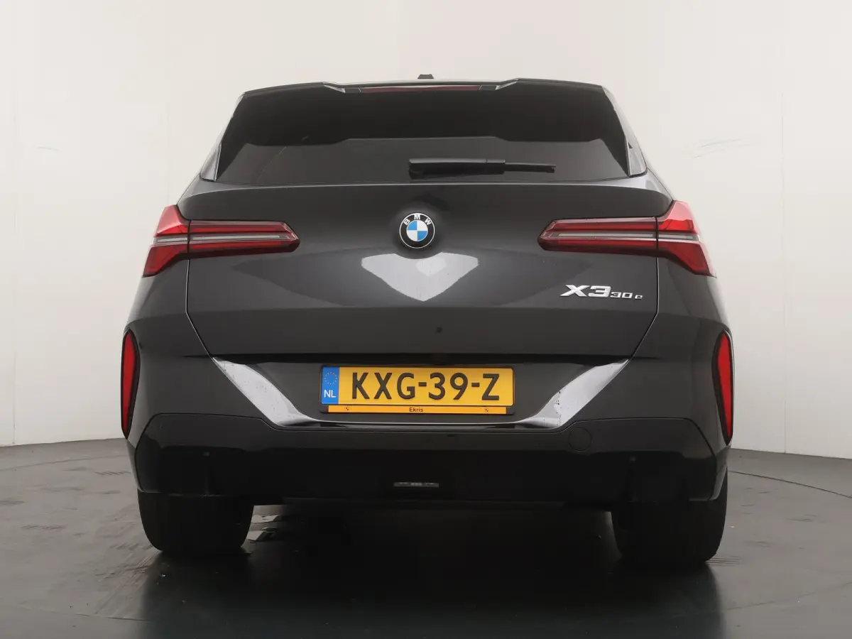 30e xDrive | M Sport Pro | Premium Pack |