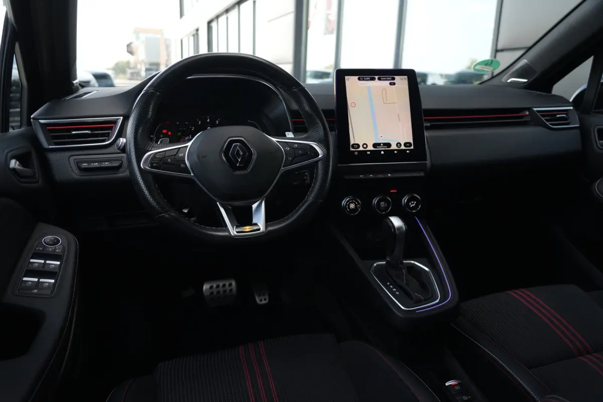 1.3 TCe R.S. Line | 131PK | Navigatie | Keyless entry/start | LED koplampen | Renault Clio 1.3 TCe R.S. Line 131 PK met 1.3-liter viercilinder benzinemotor, automatische 7-versnellingsbak, n