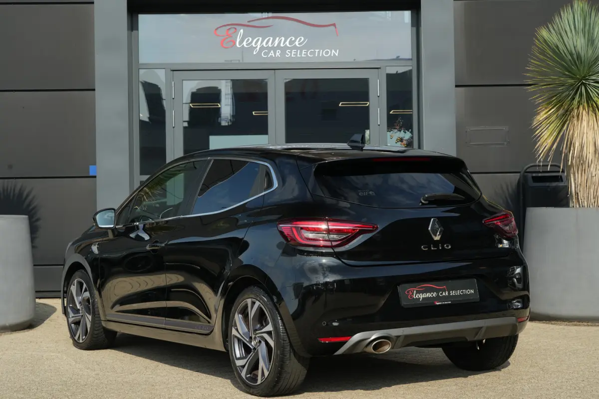 1.3 TCe R.S. Line | 131PK | Navigatie | Keyless entry/start | LED koplampen | Renault Clio 1.3 TCe R.S. Line 131 PK met 1.3-liter viercilinder benzinemotor, automatische 7-versnellingsbak, n