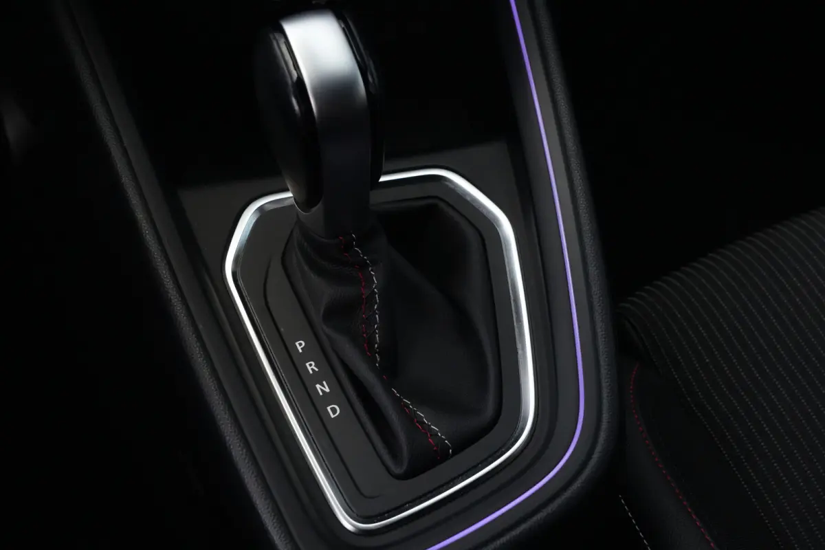 1.3 TCe R.S. Line | 131PK | Navigatie | Keyless entry/start | LED koplampen | Renault Clio 1.3 TCe R.S. Line 131 PK met 1.3-liter viercilinder benzinemotor, automatische 7-versnellingsbak, n
