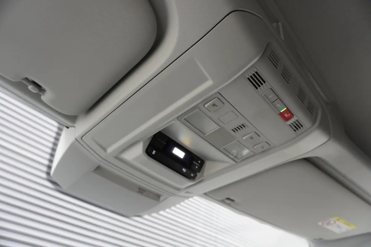 140pk Automaat L3H2 Navigatie LED ACC Cruise control Standkachel Stoelverwarming Camera Parkeersensoren Trekhaak
