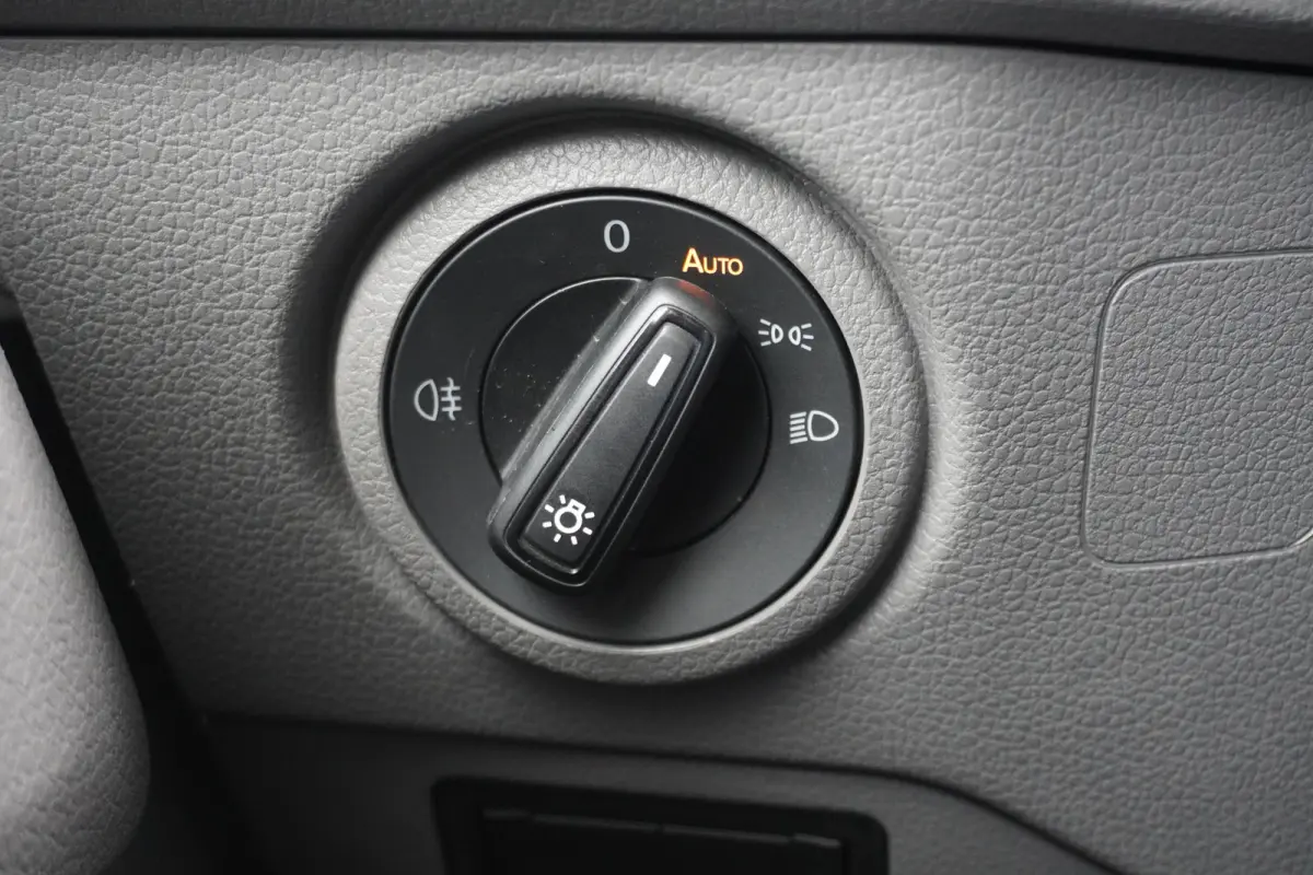 140pk Automaat L3H2 Navigatie LED ACC Cruise control Standkachel Stoelverwarming Camera Parkeersensoren Trekhaak