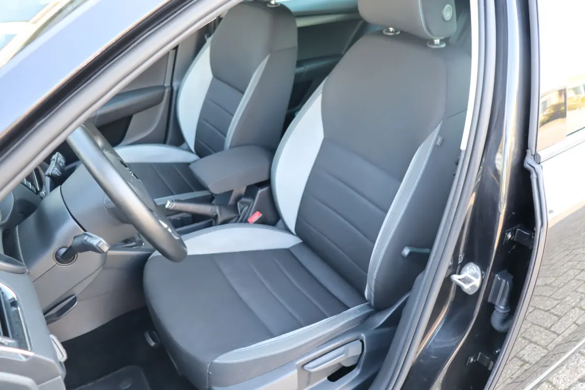 1.4 TSI Greentech Edition Businessline, Climate, Cruise, PDC A, Stoelverwarming, Prijs Is Rijklaar Inclusief 6 Maanden Garantie