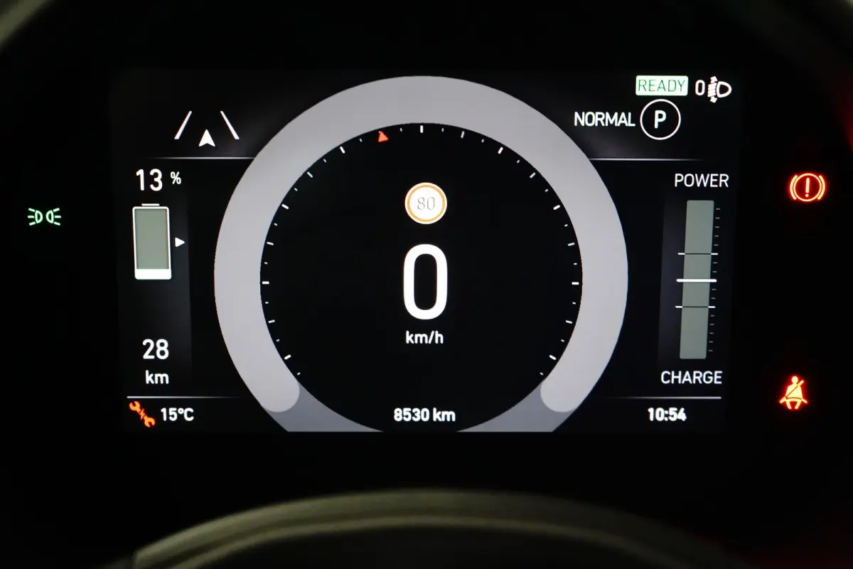 La Prima By Bocceli 42 kWh Navigatie | Parkeersensoren Achter | Lederen Bekleding | Climate | Cruise | LED | 17" Lichtmetaal | Airco (automatisch) | Apple Carplay/Android Auto|telefoonintegr