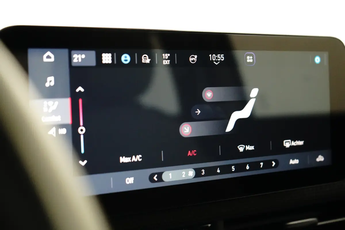 La Prima By Bocceli 42 kWh Navigatie | Parkeersensoren Achter | Lederen Bekleding | Climate | Cruise | LED | 17" Lichtmetaal | Airco (automatisch) | Apple Carplay/Android Auto|telefoonintegr