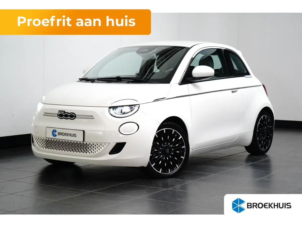 La Prima By Bocceli 42 kWh Navigatie | Parkeersensoren Achter | Lederen Bekleding | Climate | Cruise | LED | 17" Lichtmetaal | Airco (automatisch) | Apple Carplay/Android Auto|telefoonintegr
