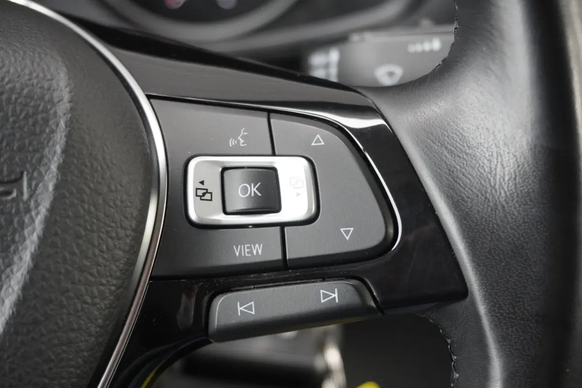 180pk L3H2/L2H2 Automaat LED ACC Apple Carplay Camera Parkeersensoren Cruise control Stoelverwarming
