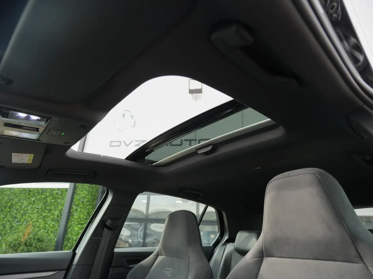 1.5 TSI R-Line Edition | Pano | Camera | Drive Assist | BTW