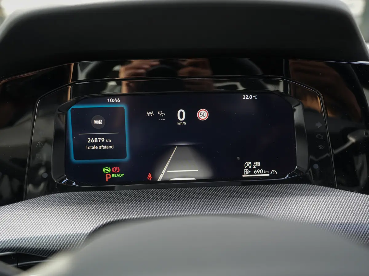 1.5 TSI R-Line Edition | Pano | Camera | Drive Assist | BTW