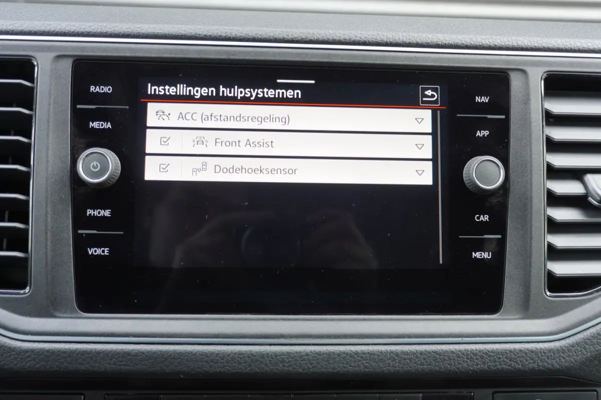 180pk L3H2/L2H2 Automaat LED ACC Apple Carplay Camera Parkeersensoren Cruise control Stoelverwarming