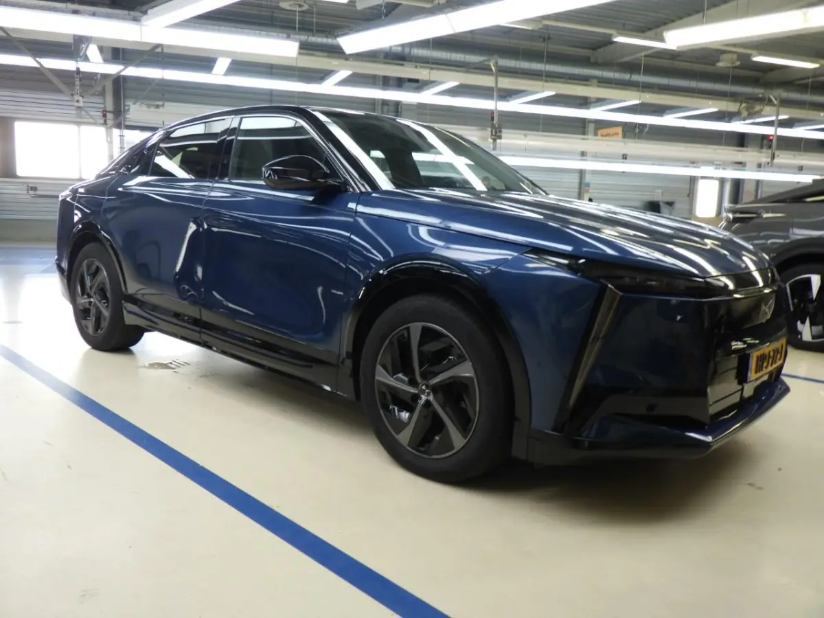 Pallas 74 kWh | Leder | Schuif-/Kanteldak | Climate Control | 360 Camera | !!