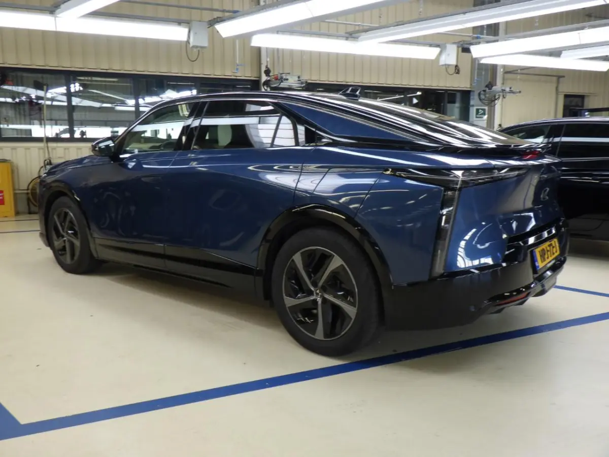 Pallas 74 kWh | Leder | Schuif-/Kanteldak | Climate Control | 360 Camera | !!