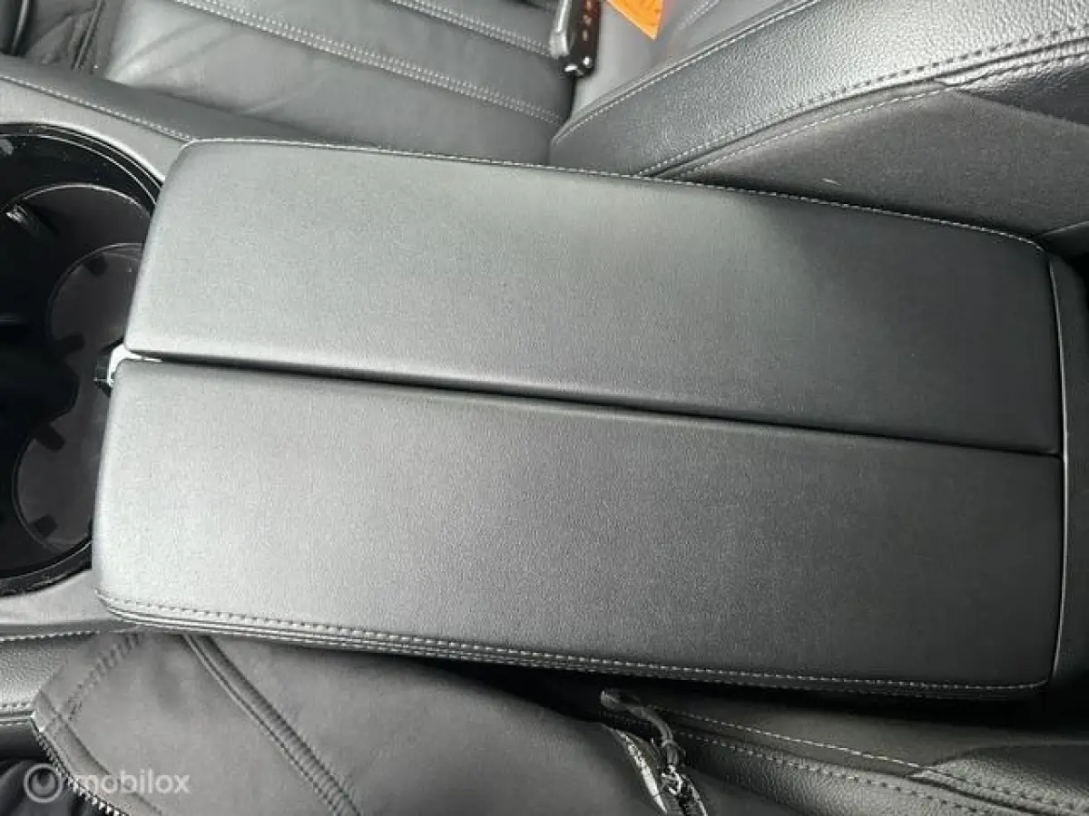 1.2 Allure Pack Busin * AUTOMAAT * NAVI * LEDER