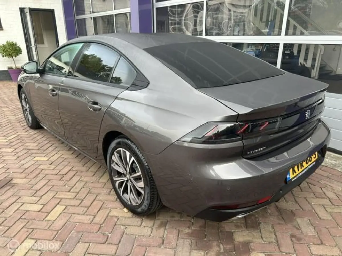 1.2 Allure Pack Busin * AUTOMAAT * NAVI * LEDER