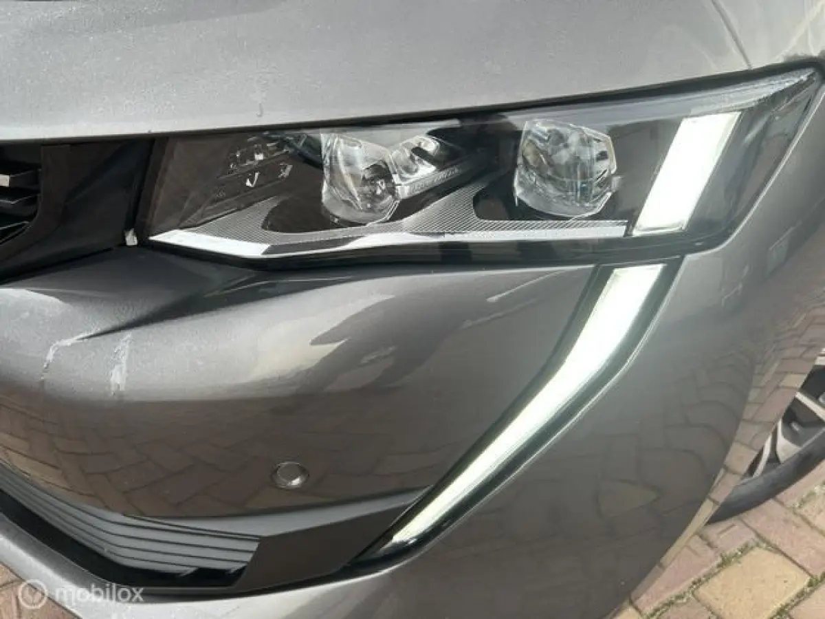 1.2 Allure Pack Busin * AUTOMAAT * NAVI * LEDER