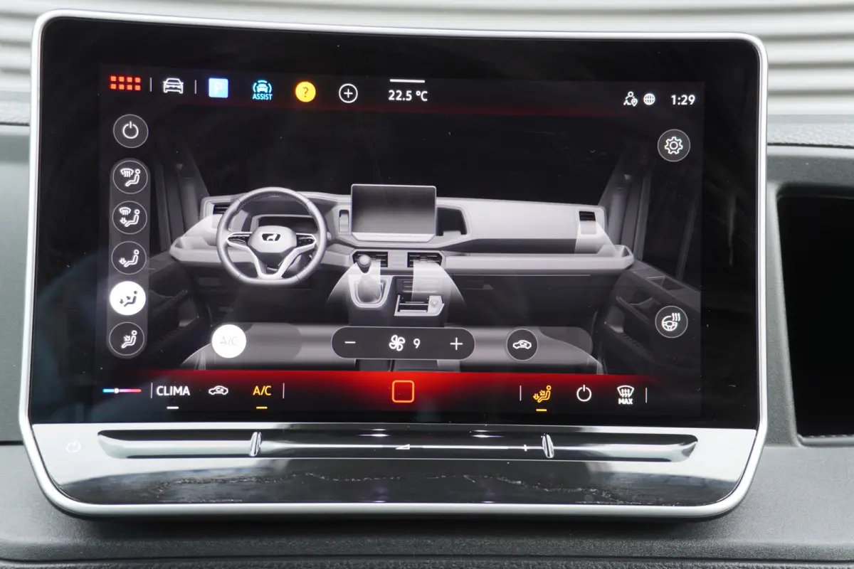 Facelift 140pk L4H3/L3H2 Apple Carplay Camera Digitaal Dashboard Parkeersensoren 3-Zits
