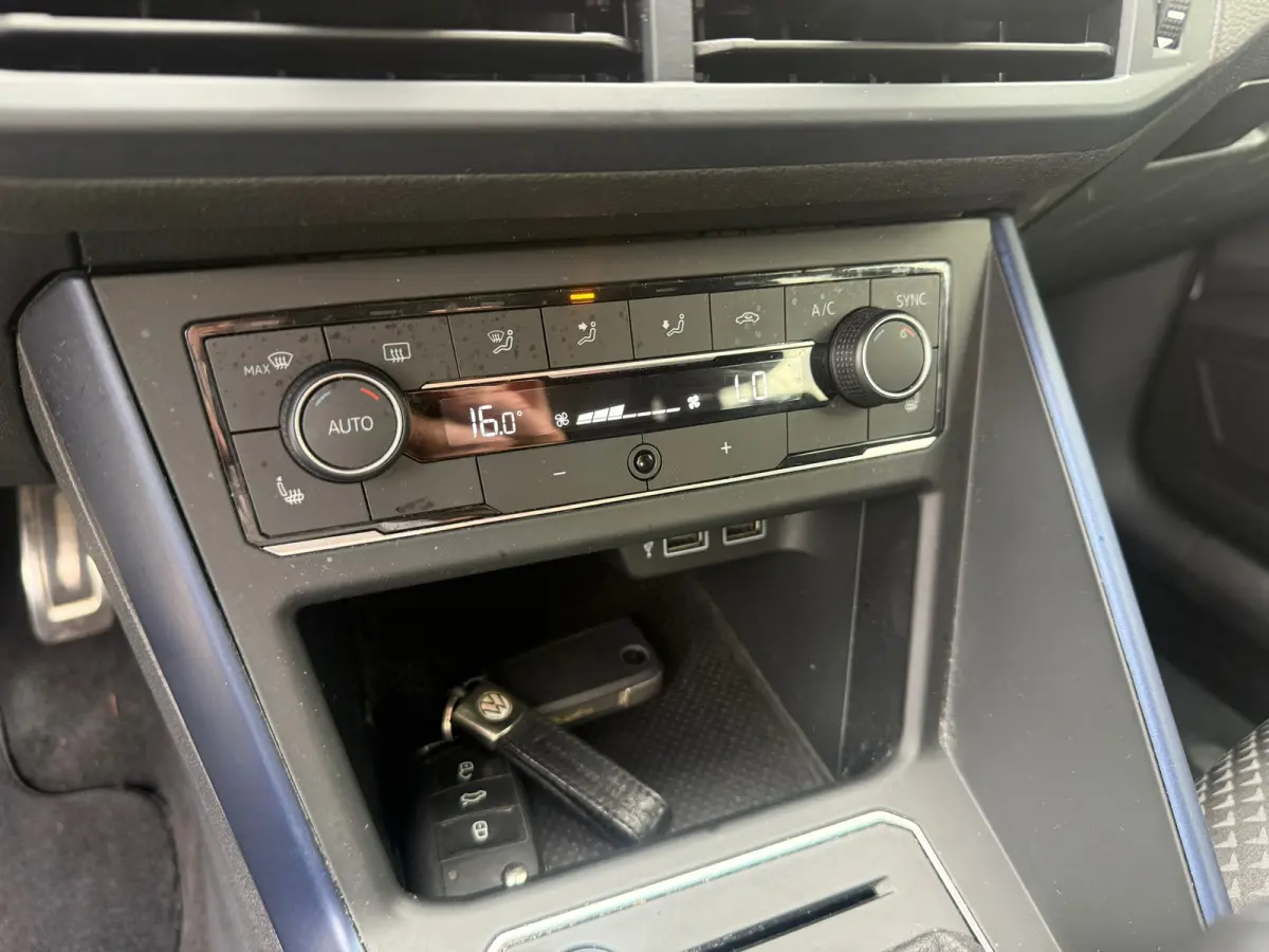 1.0 TSI Highline VIRTUAL I CAMERA I CARPLAY I CRUISE I KEYLESS I PDC