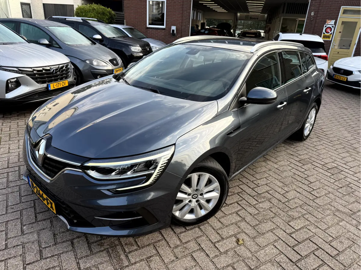 1.3 TCe 140pk Business NL. Auto, Camera, App Connect,