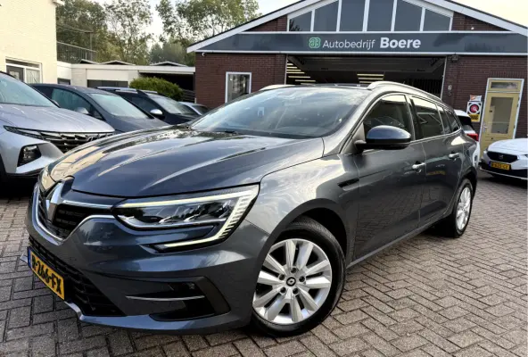 1.3 TCe 140pk Business NL. Auto, Camera, App Connect,