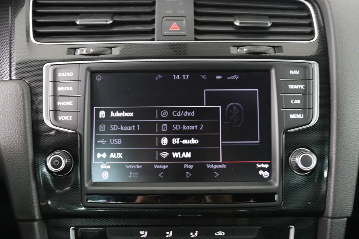1.4 TSI GTE | Goed Onderhouden! | LED | Camera | Clima | Navi | Sfeerverlichting | Cruise Adaptive | 18'' Lichtmetalen Velgen | Parkeersensoren V+A