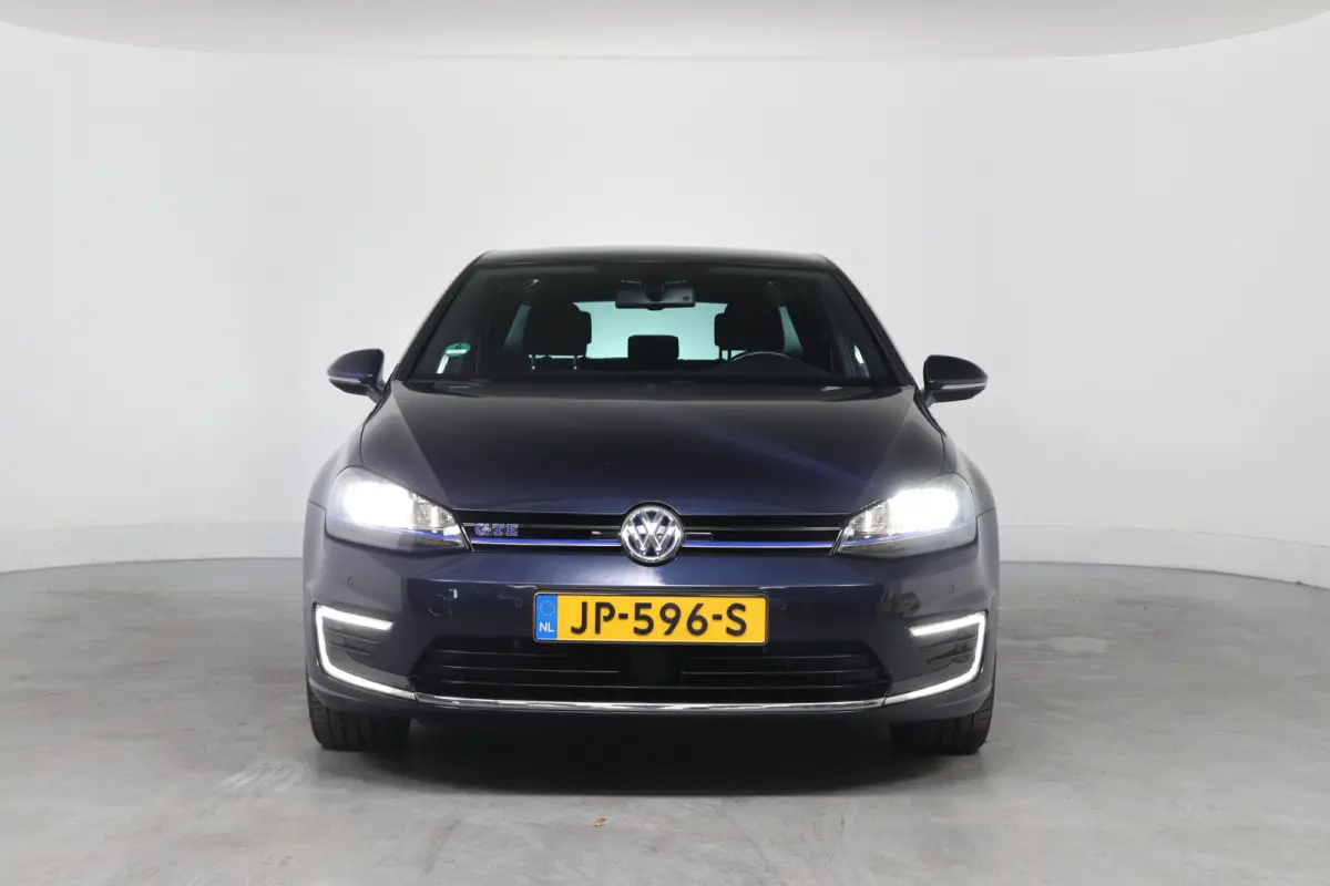 1.4 TSI GTE | Goed Onderhouden! | LED | Camera | Clima | Navi | Sfeerverlichting | Cruise Adaptive | 18'' Lichtmetalen Velgen | Parkeersensoren V+A