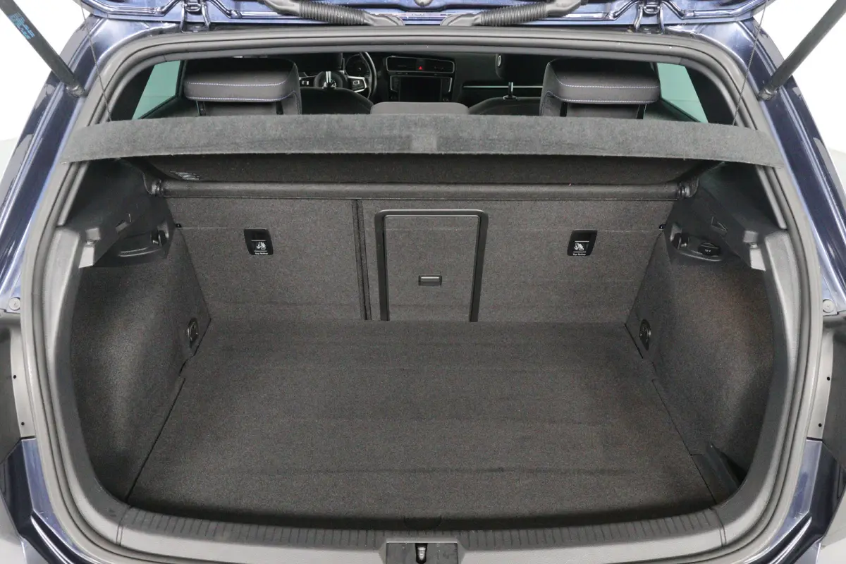 1.4 TSI GTE | Goed Onderhouden! | LED | Camera | Clima | Navi | Sfeerverlichting | Cruise Adaptive | 18'' Lichtmetalen Velgen | Parkeersensoren V+A