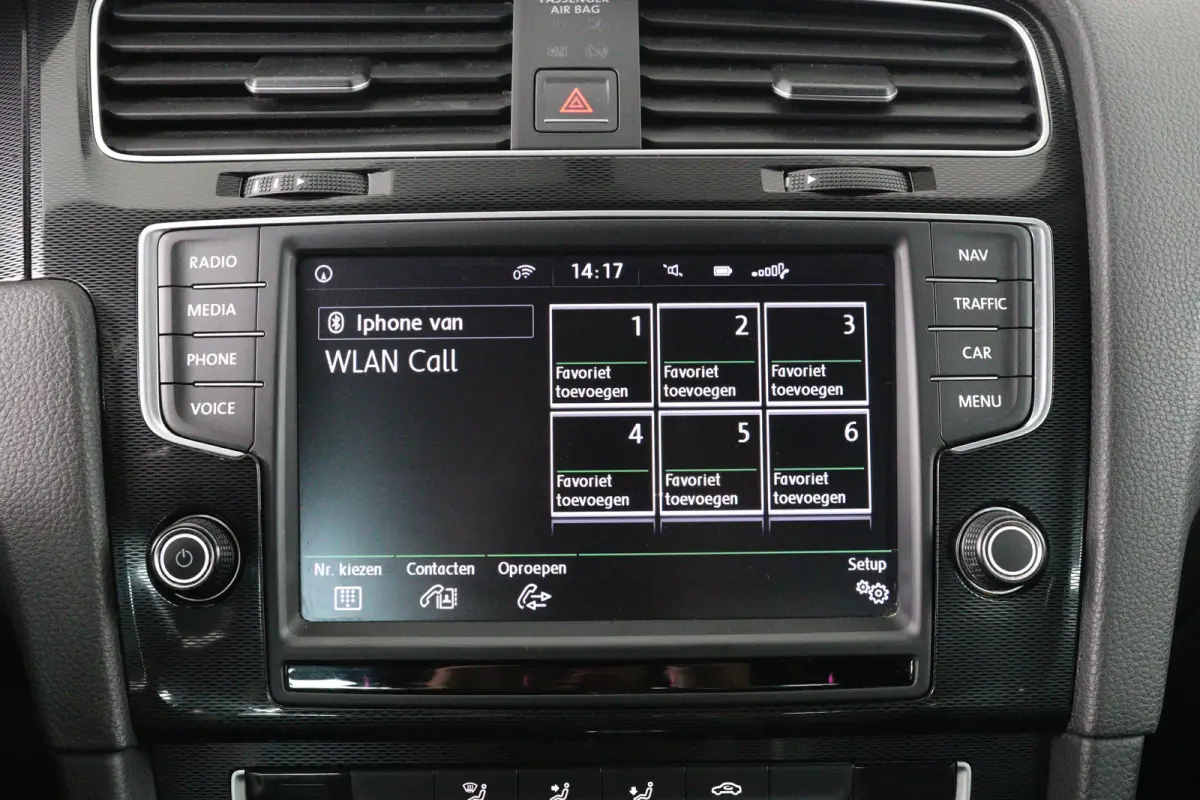 1.4 TSI GTE | Goed Onderhouden! | LED | Camera | Clima | Navi | Sfeerverlichting | Cruise Adaptive | 18'' Lichtmetalen Velgen | Parkeersensoren V+A