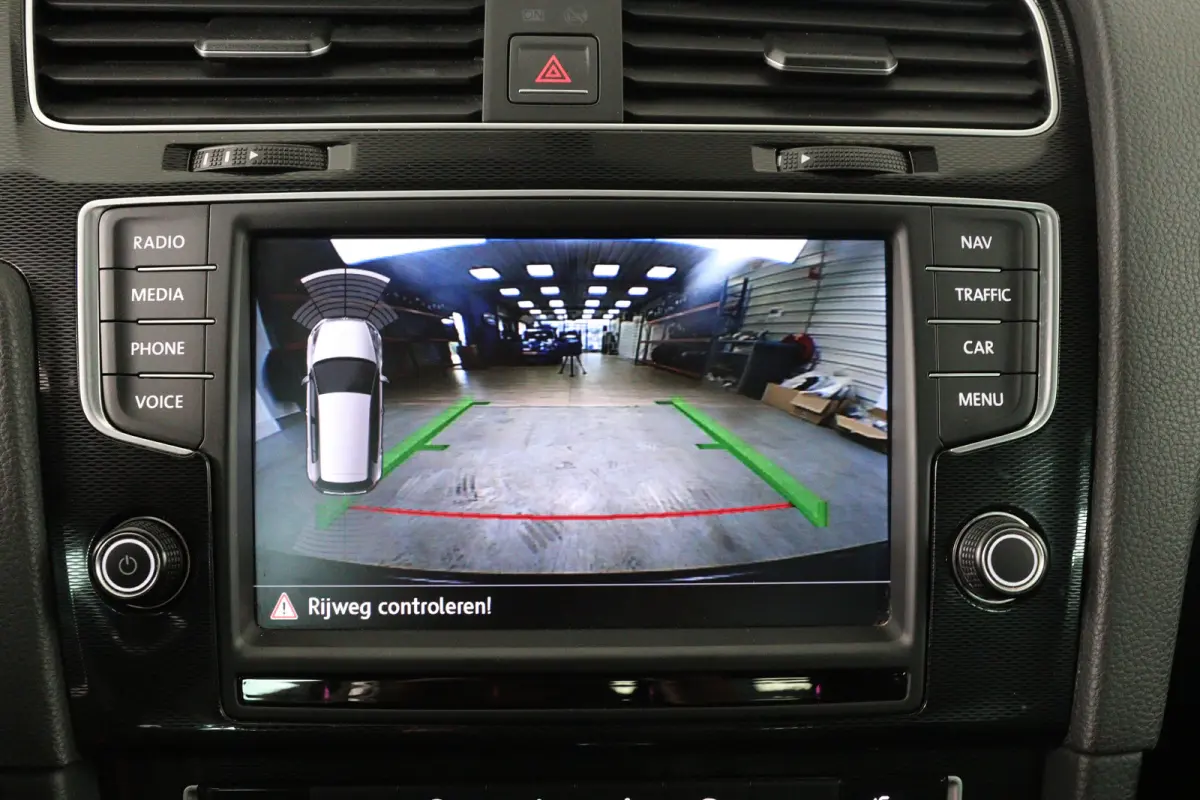 1.4 TSI GTE | Goed Onderhouden! | LED | Camera | Clima | Navi | Sfeerverlichting | Cruise Adaptive | 18'' Lichtmetalen Velgen | Parkeersensoren V+A