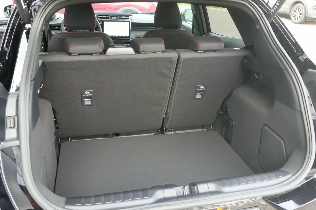 1.0 EcoBoost ST-Line | Voorraad! | Winterpack | Camera | Elektrische Achterklep | Cruise Control | Navigatie | Reservewiel | Climate Control |