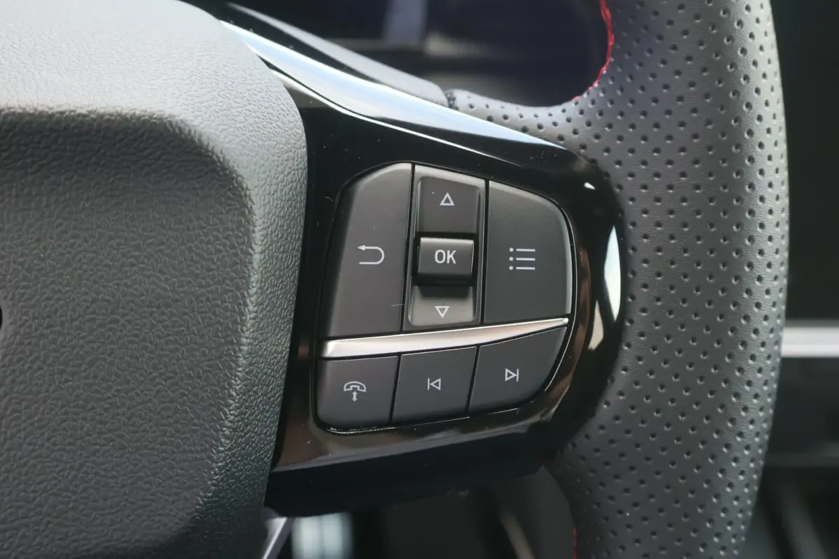 1.0 EcoBoost ST-Line | Voorraad! | Winterpack | Camera | Elektrische Achterklep | Cruise Control | Navigatie | Reservewiel | Climate Control |