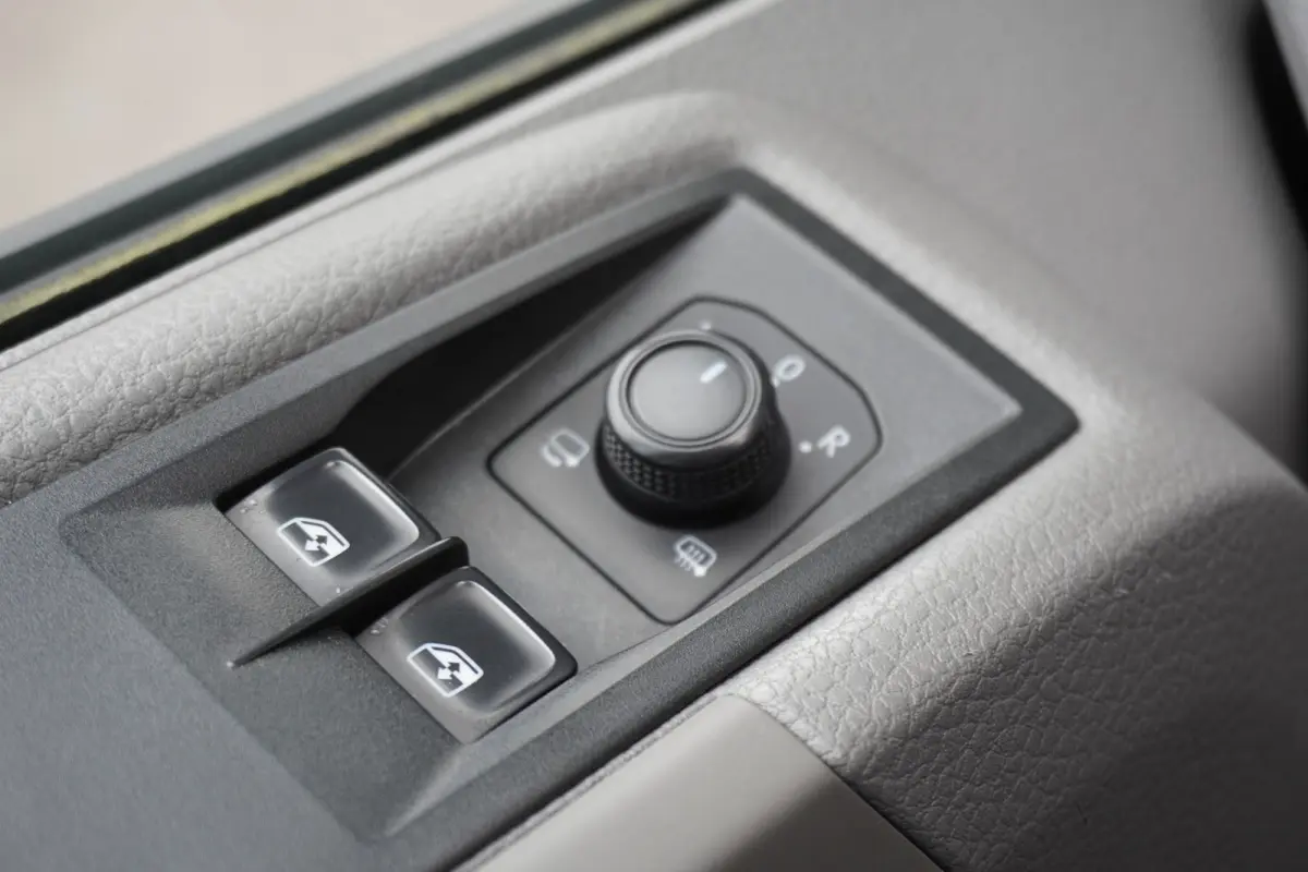 140pk Automaat L3H2/L2H1 Navigatie Standkachel Apple Carplay Trekhaak Camera Parkeersensoren Stoelverwarming Cruise control