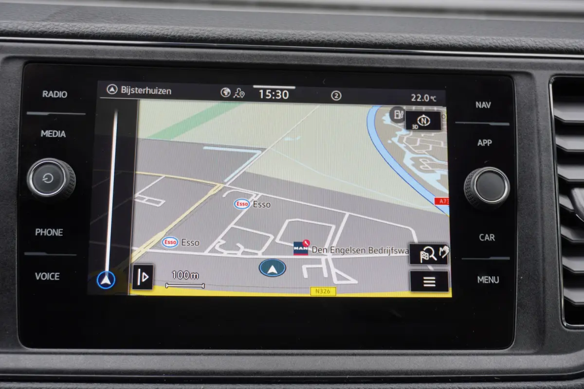 140pk Automaat L3H2/L2H1 Navigatie Standkachel Apple Carplay Trekhaak Camera Parkeersensoren Stoelverwarming Cruise control