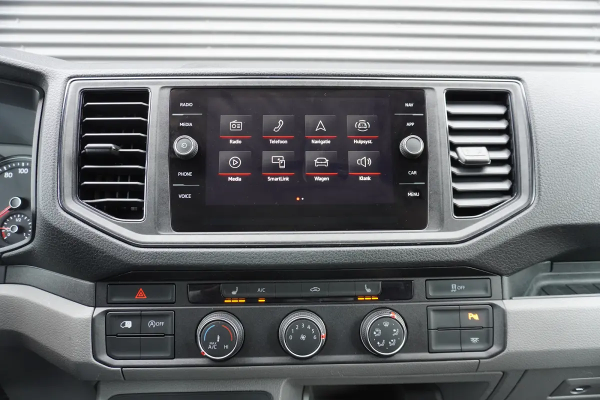 140pk Automaat L3H2/L2H1 Navigatie Standkachel Apple Carplay Trekhaak Camera Parkeersensoren Stoelverwarming Cruise control
