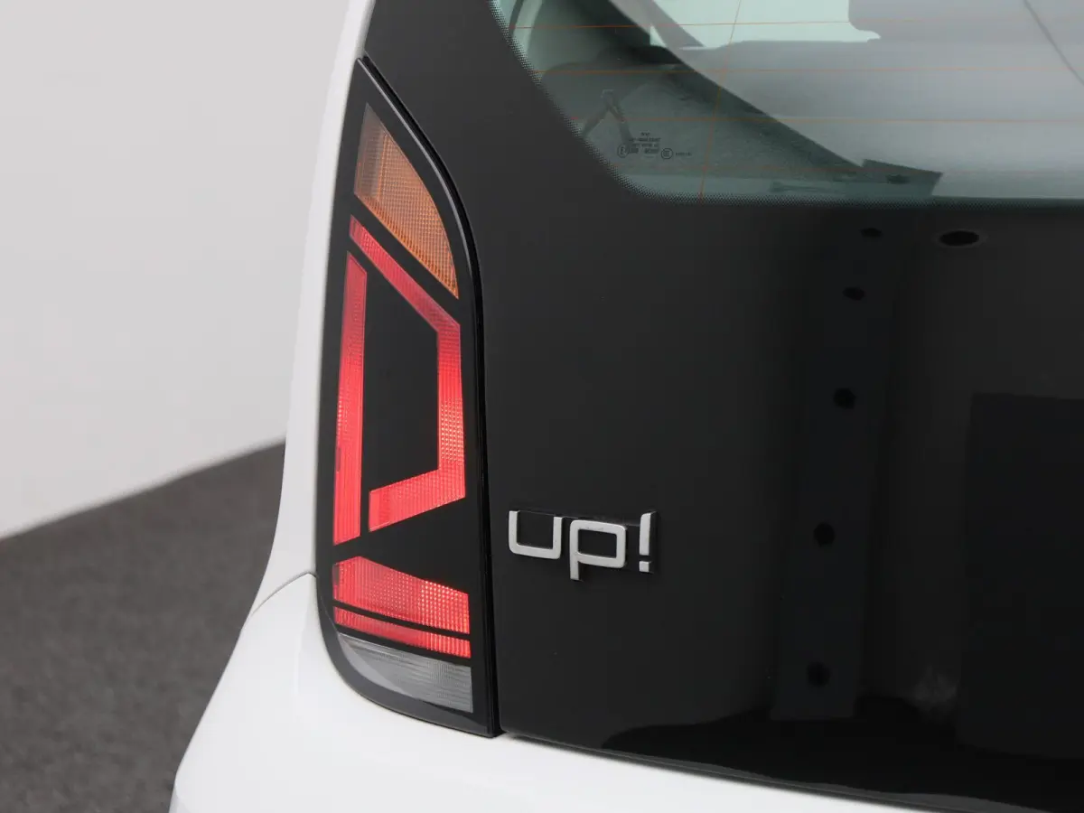 Up! 1.0 65 PK| Origineel Nederlands | 1e Eigenaar | Airco | Bluetooth | Radio DAB+ | 5 Deurs