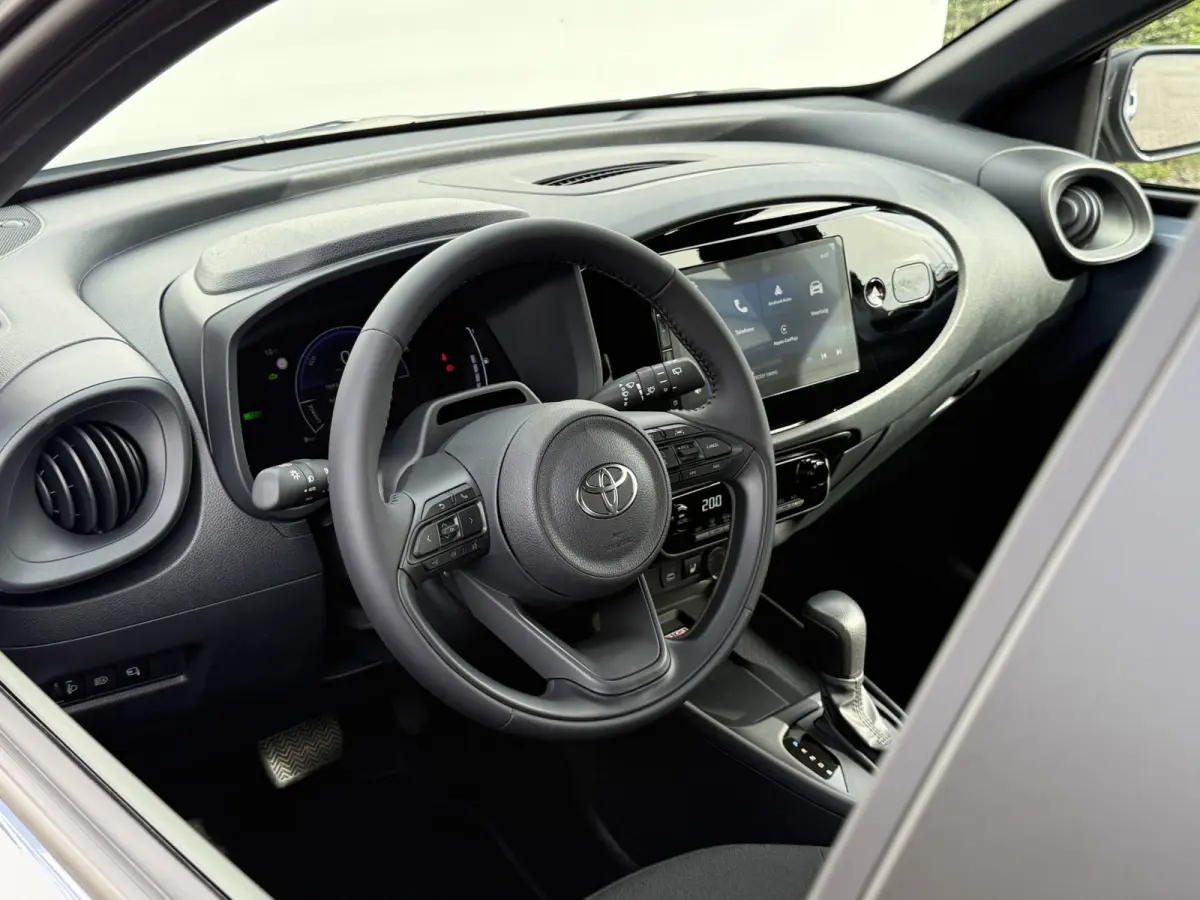 Hybrid 115 pulse | CarPlay | ACC | Camera | LED | DAB+