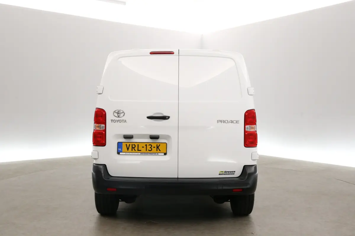 2.0 D-4D 145PK L2H1 | Airco | Cruise | Carplay | 3 Zits | Parkeersens.