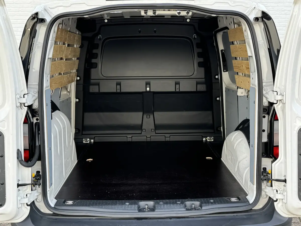 2.0 TDI Trend Airco Cruise Pdc Lat om Lat + houten laadvloer