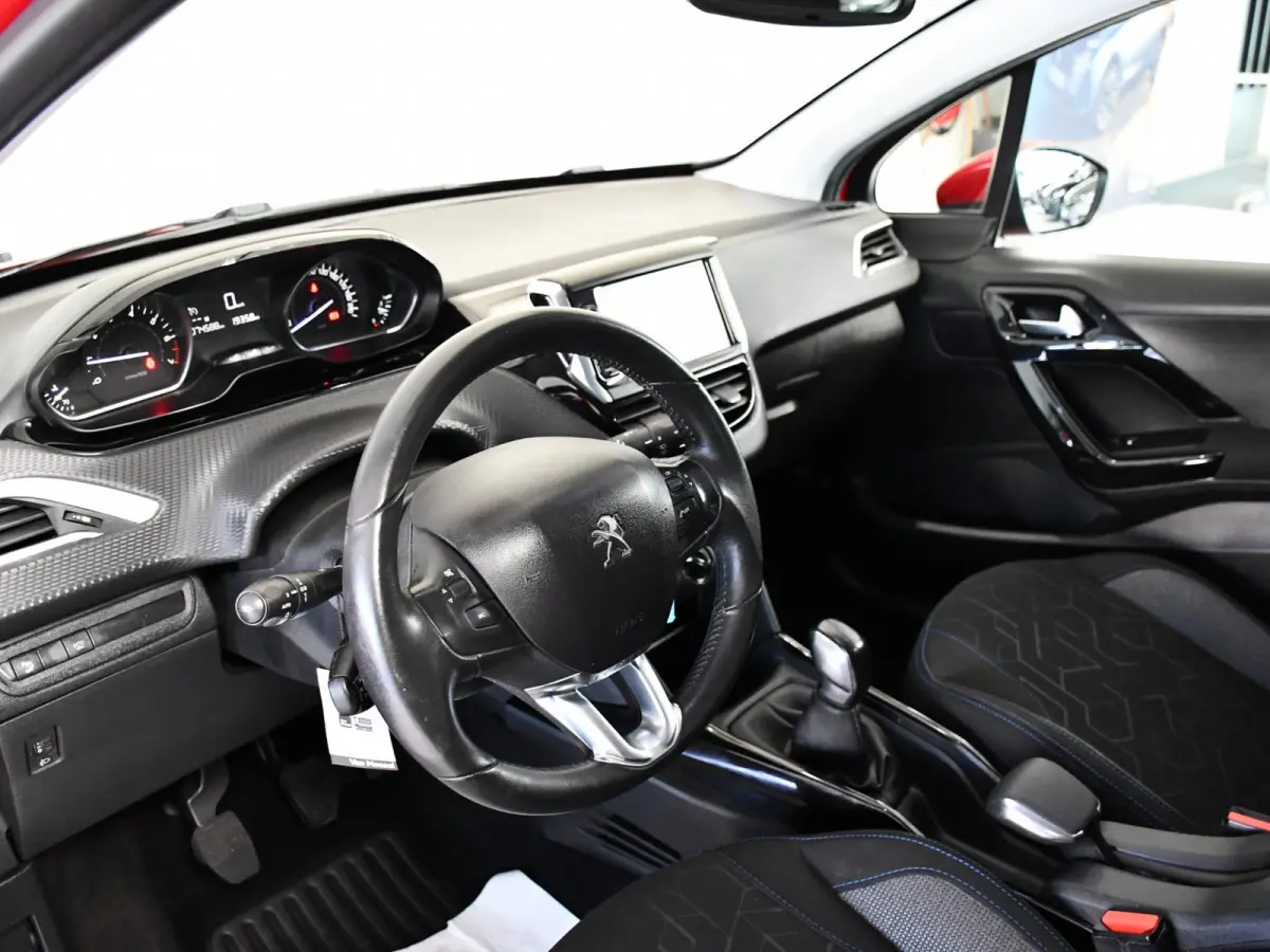 1.2 PureTech Signature | Navigatie | Airco | Parkeersensoren |