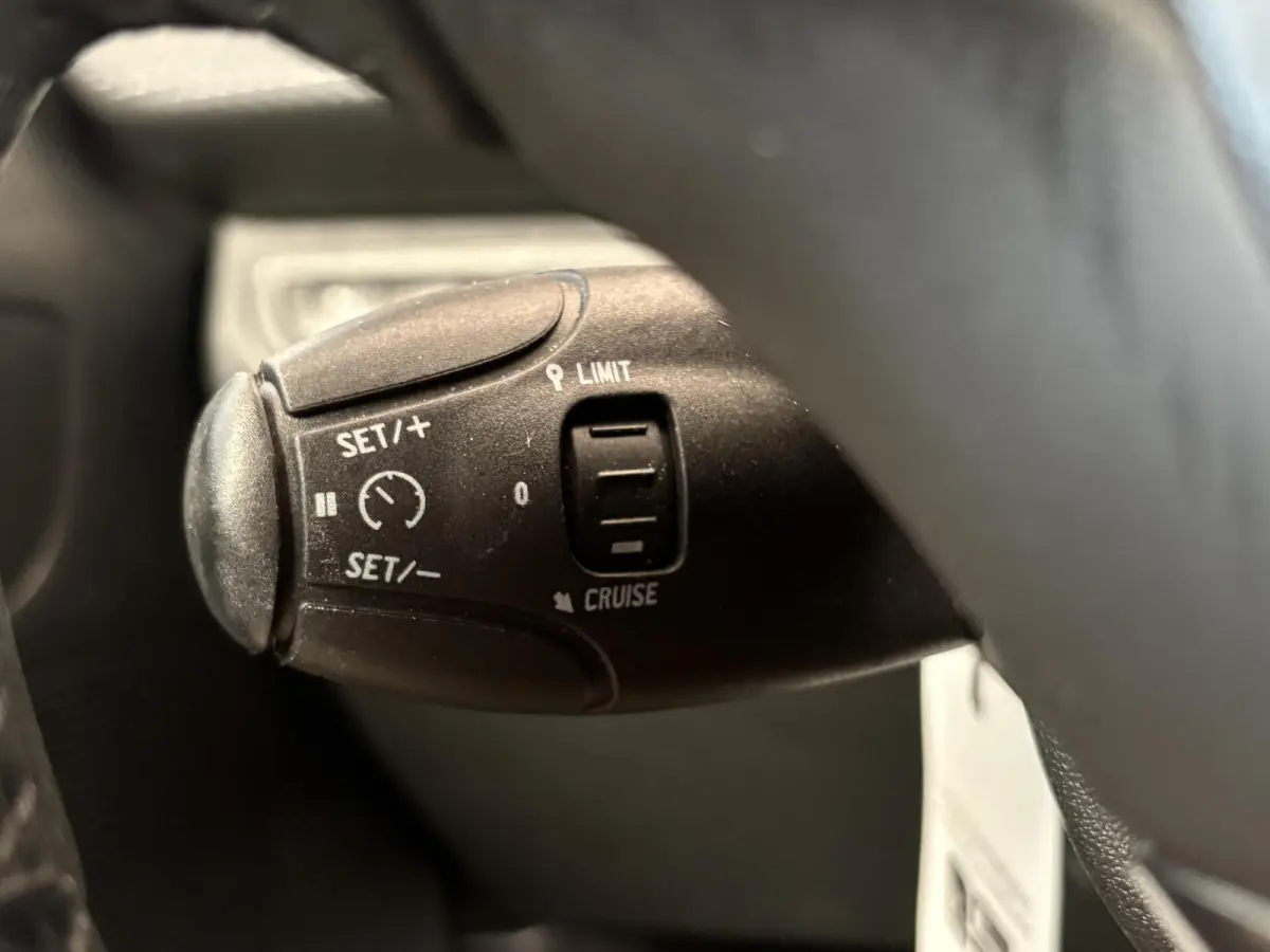 1.2 PureTech Signature | Navigatie | Airco | Parkeersensoren |